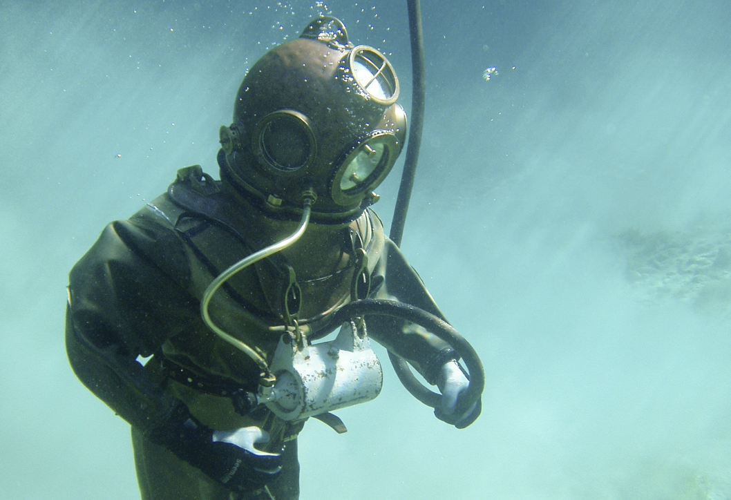 Harga Jasa Pengecetan Bawah Air (Underwater)