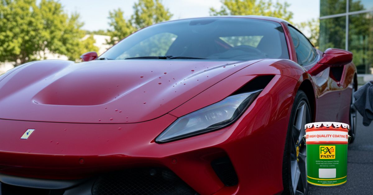 Permukaan mobil tampak mengilap setelah dilapisi cat duco premium FoxaPaint